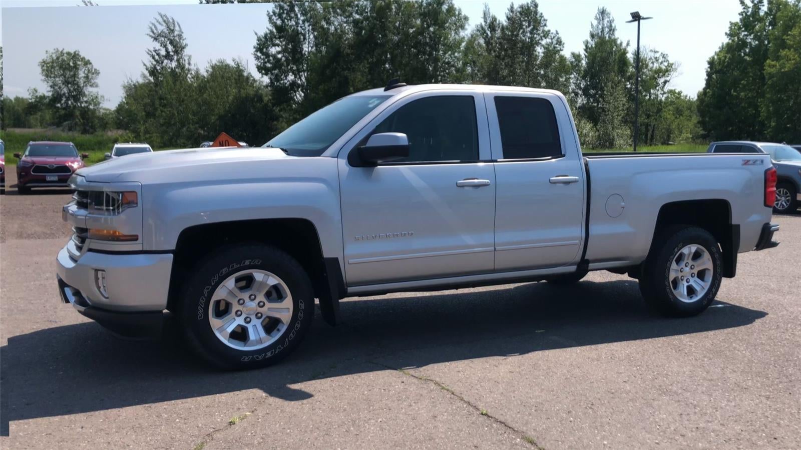 2016 Chevrolet Silverado 1500 — interior view