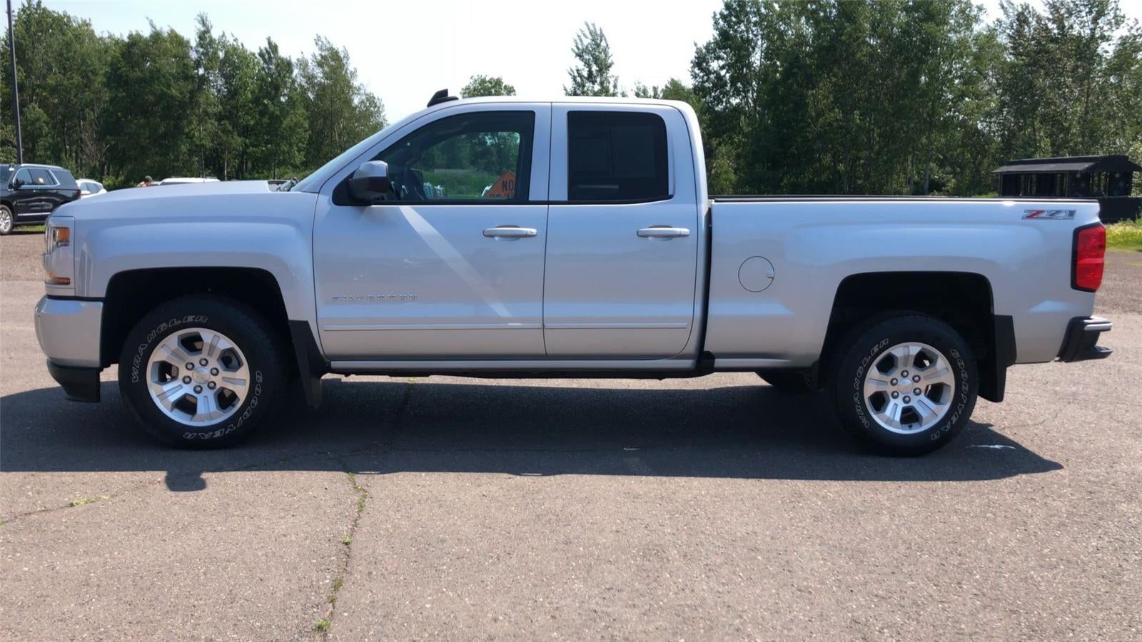 2016 Chevrolet Silverado 1500 — detail view